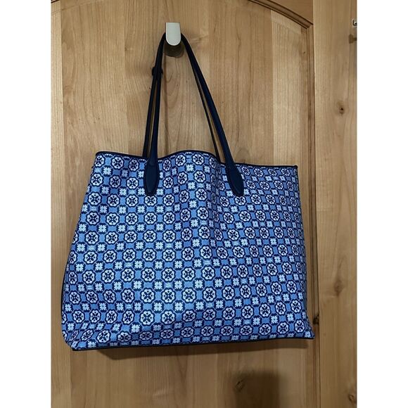 Kate Spade New York Spade Flower Monogram Sutton Medium Tote Bag With Pouch - Picture 3 of 10